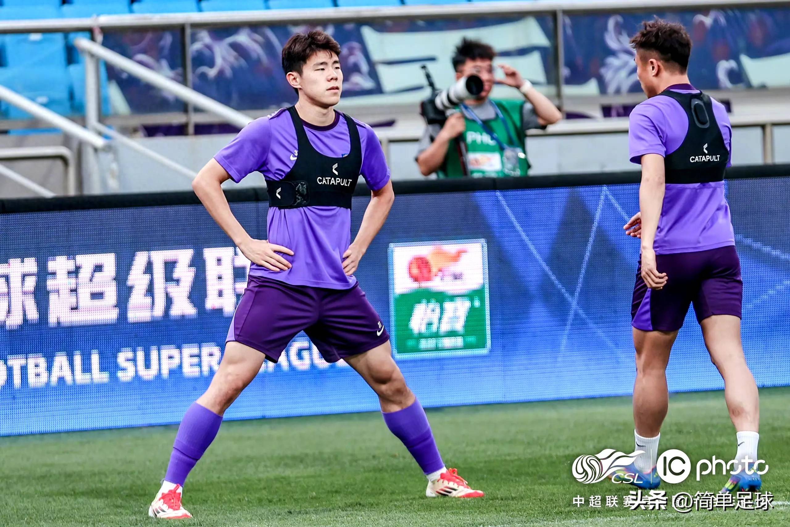 kaiyunapp-上海申花迎CBA季后赛关键赛，今晚伤情更新，底气十足，更衣室氛围转暖的简单介绍