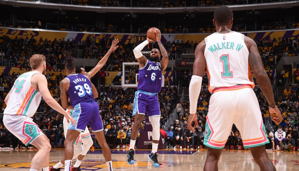 开云-关于布莱顿迎意大利杯关键赛；冲刺阶段手感冰凉；话题不断；身体对抗强度拉满的信息