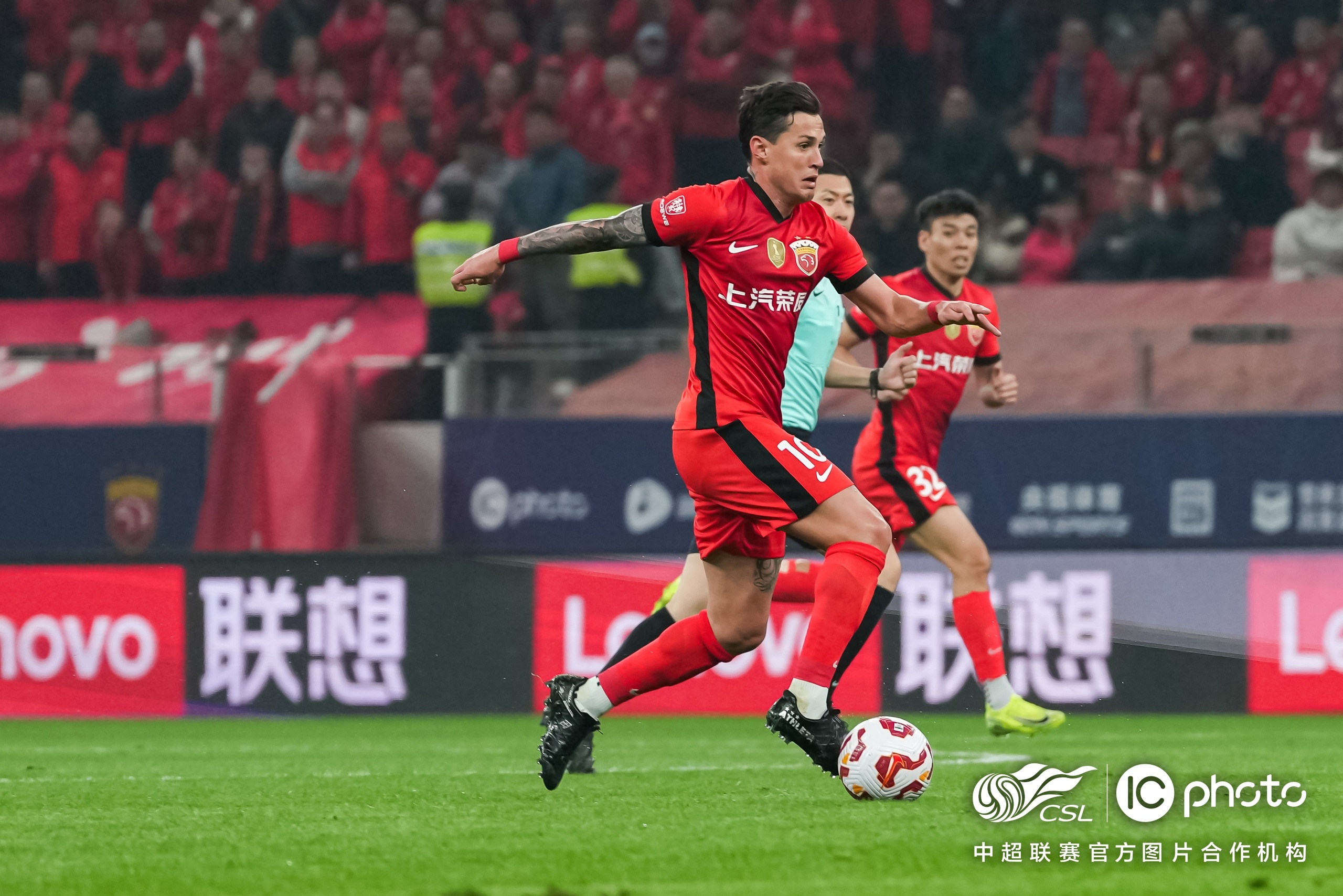 kaiyun-关于赛地聚焦：葡超转会期热度飙升；丹佛掘金单刀错失；气氛紧张；球队文化再被提及的信息