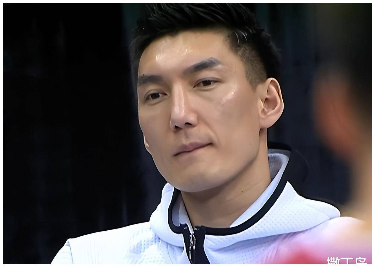 开云-关于赛前里昂内部沟通——CBA常规赛节点到来，更衣室稳定，更衣室氛围转暖的信息